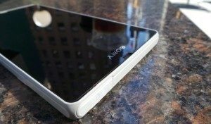 Xperia UL bude možná vylepšená Xperia ZL