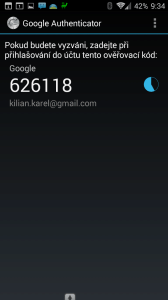 Pak v aplikaci Google Authenticator získáte kód