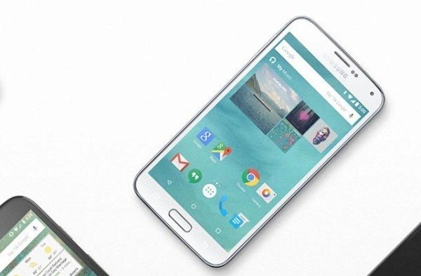 Co myslíte: jedná se o chybu, nebo se v dohledné době v nabídce objeví Galaxy S5 GPE? Nebo nás Google jenom tak škádlí?