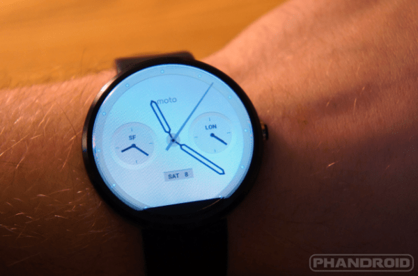 Motorola Moto 360 ciferník 1