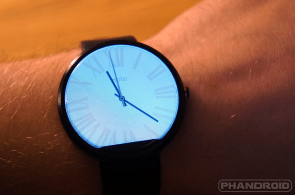 Motorola Moto 360 ciferník 2