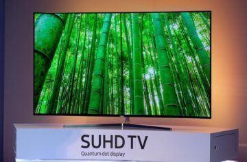 Samsung útočí na obýváky. Představil nové prohnuté televize a 360° reproduktory