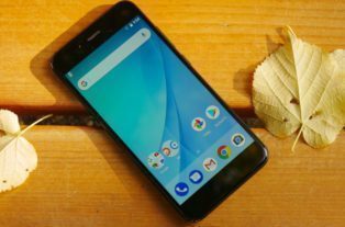 Recenze Xiaomi Mi A1-konstrukce-predni strana-1