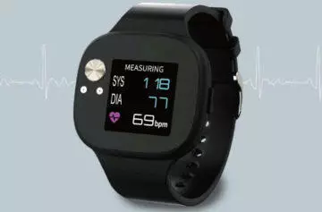 Chytré hodinky Asus VivoWatch BP dokážou měřit krevní tlak. Na jedno nabití vydrží měsíc