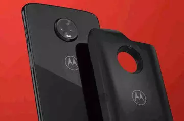 Moto Z3 oficiálně představen: První telefon, který obdrží podporu 5G sítí