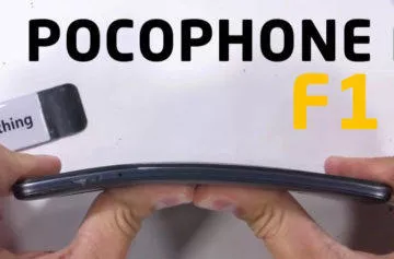 Plastový Xiaomi Pocophone F1 má za sebou test odolnosti: Jak dopadl?