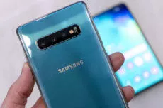 prvni pohled samsung galaxy s10