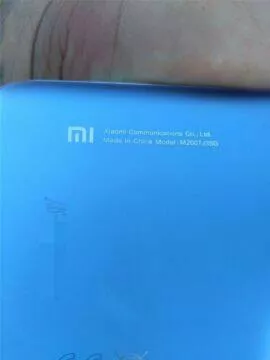 Xiaomi Mi 10T uniklé fotky zadní nápis