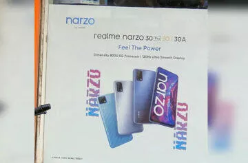 Plakát s Realme Narzo 30 Pro