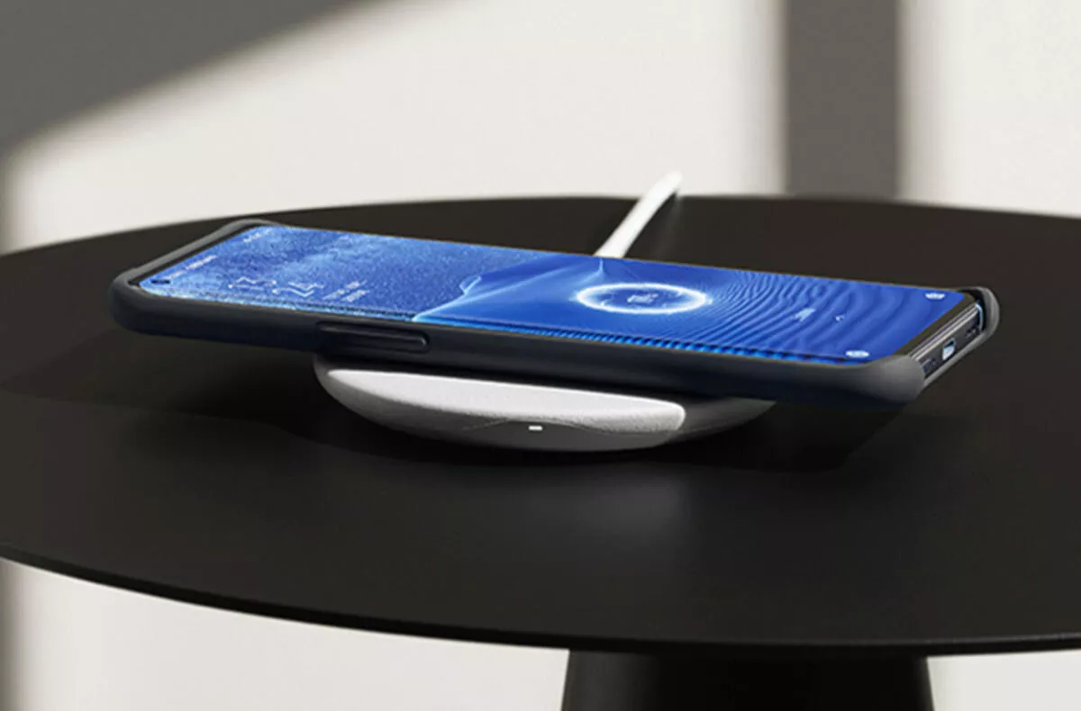 Oppo has introduced a stylish, inexpensive wireless charger