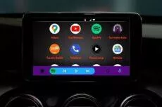 Android Auto výběr SIM hovory