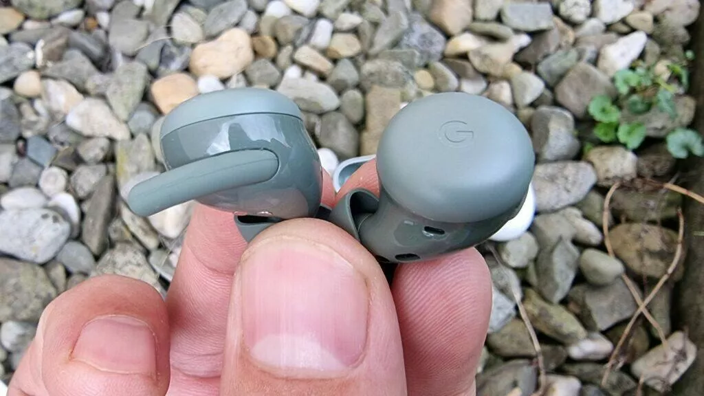 Google Pixel Buds Pro Pixel Buds A-Series sluchátka recenze A-Series design