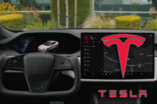 tesla software aktualizace