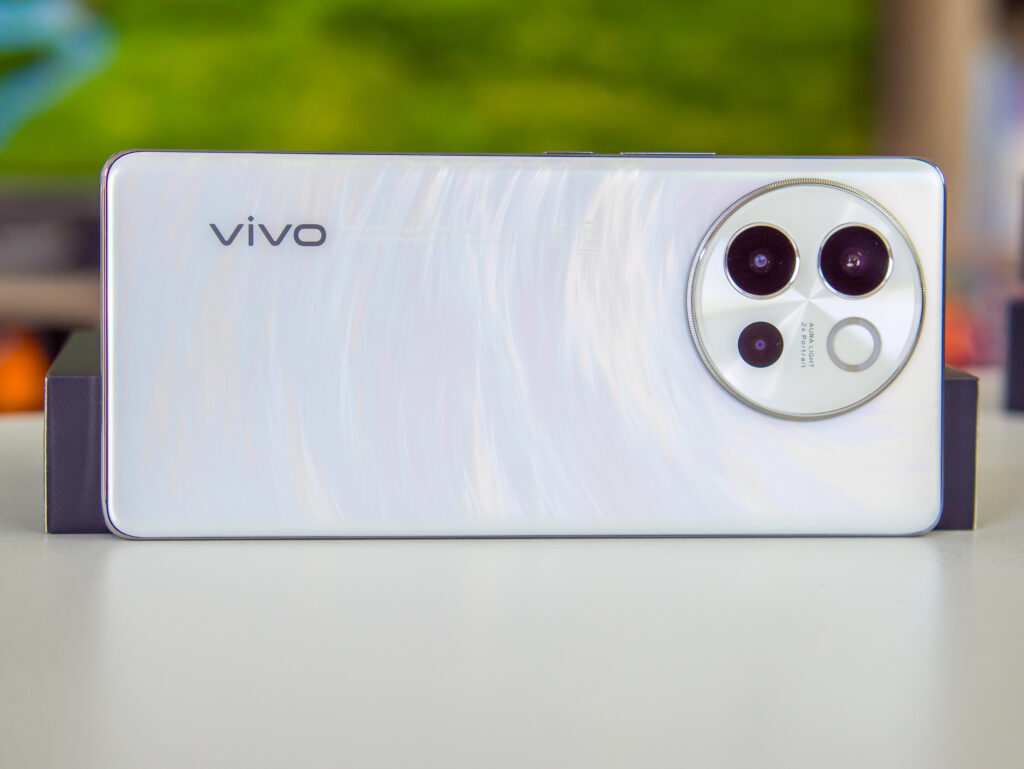 Vivo V40 Lite