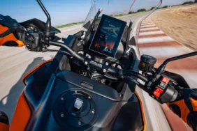 android automotive ktm motorky