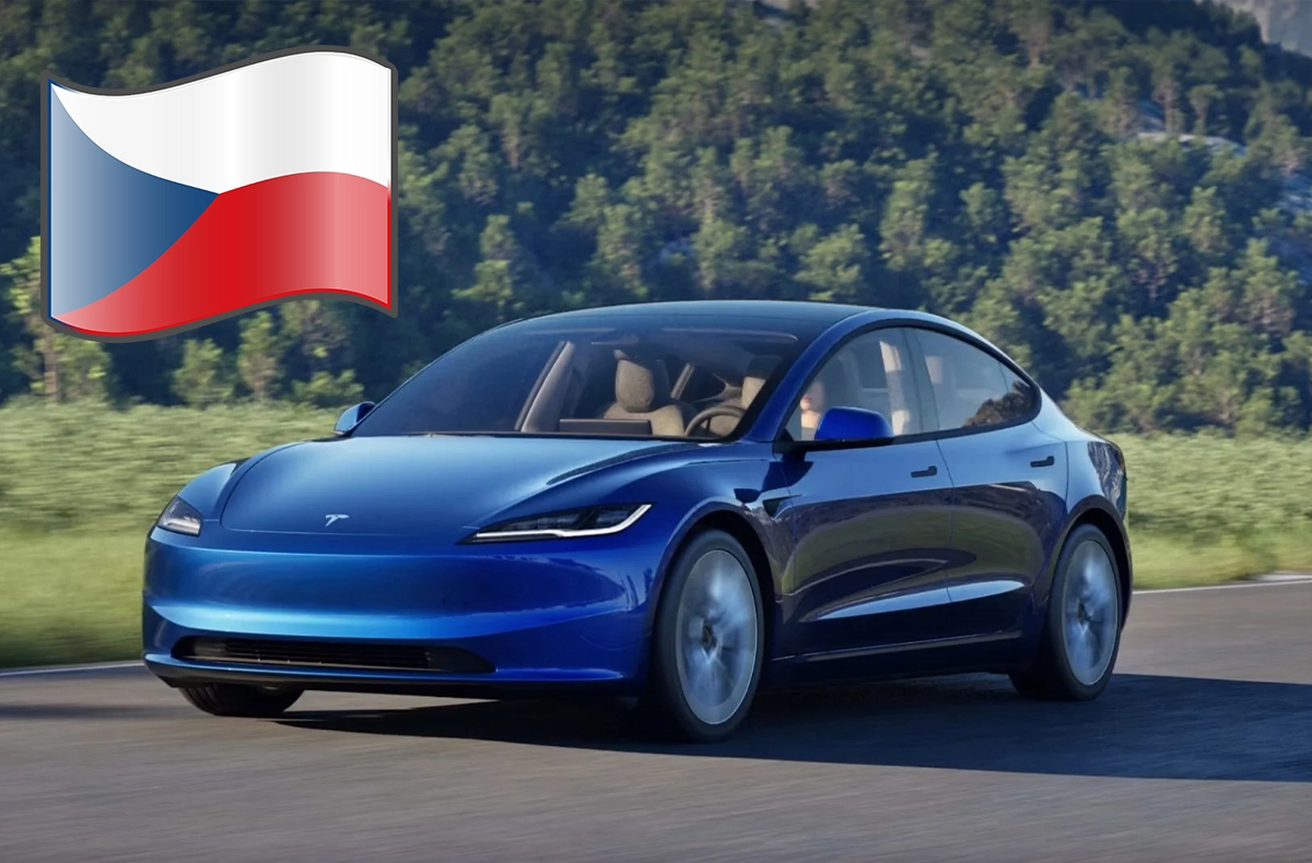 tesla model 3 highland modra