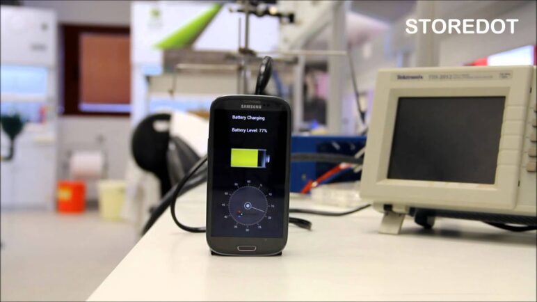 Charging Smartphone in 30S: StoreDot Flash-Battery Demo