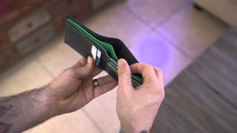 Cool Tech under $100 Walli - The Smart Wallet