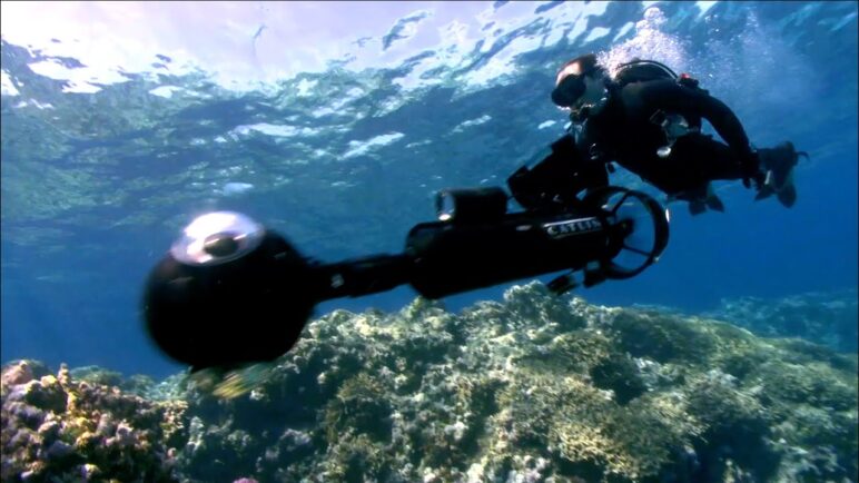 Documenting the ocean with underwater Street View