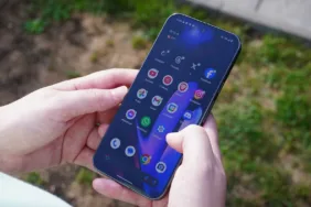 Google Pixel 9 Pro XL OLED displej domovská obrazovka