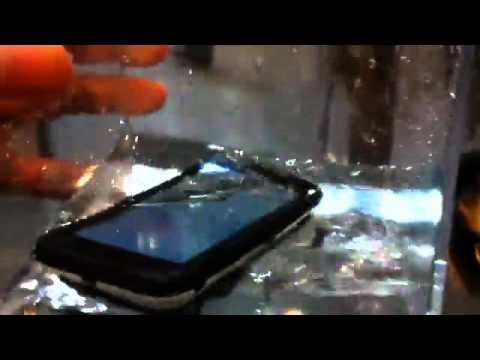 Motorola Defy defies water and lives happily ever after   VNSo1 Com