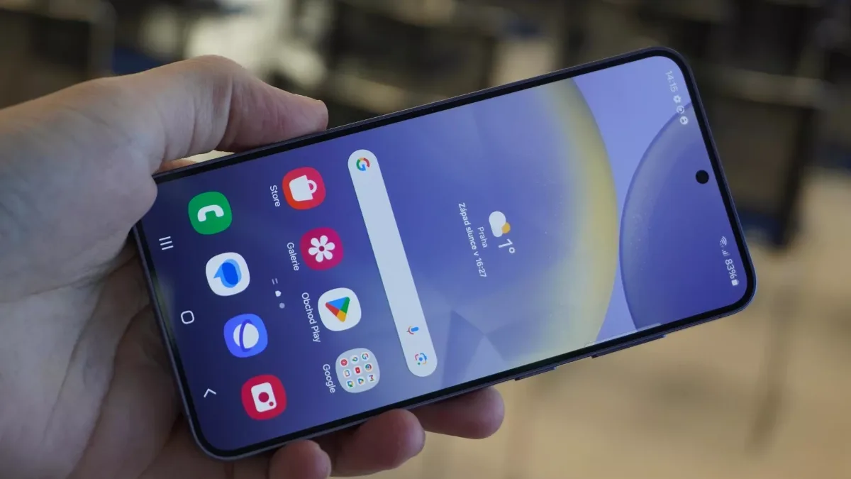 Překvapí Samsung kvartetem? Řadu Galaxy S25 může doplnit tajemný zeštíhlený model