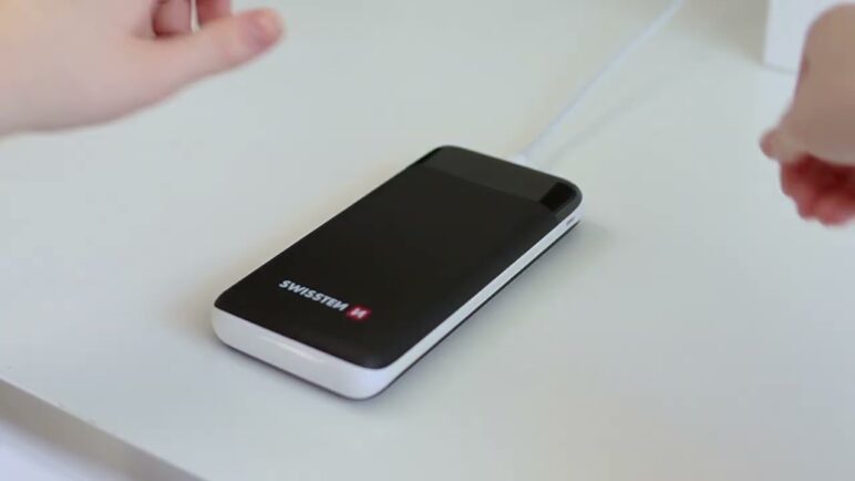 SWISSTEN BLACK CORE POWER BANK 30000 mAh (CZE)