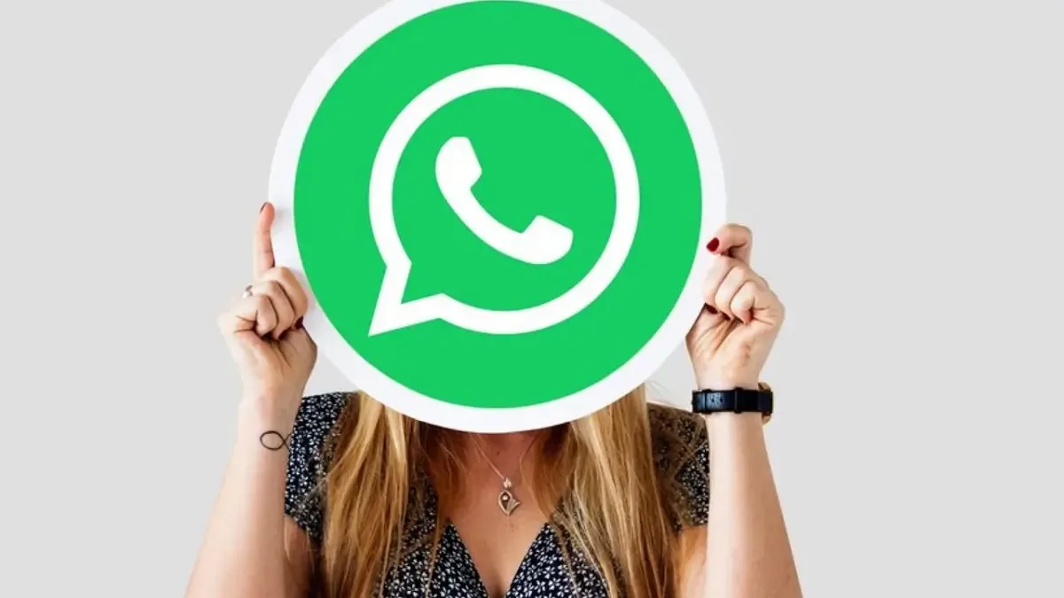 WhatsApp bude mít vlastního chatbota. Vytvořit si ho nejspíš budete moci i sami