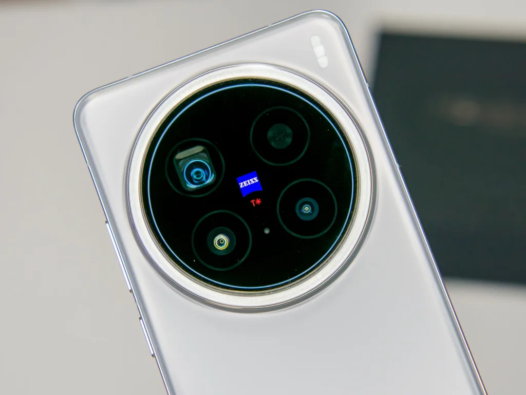 Vivo X200 Pro fotoaparáty Zeiss