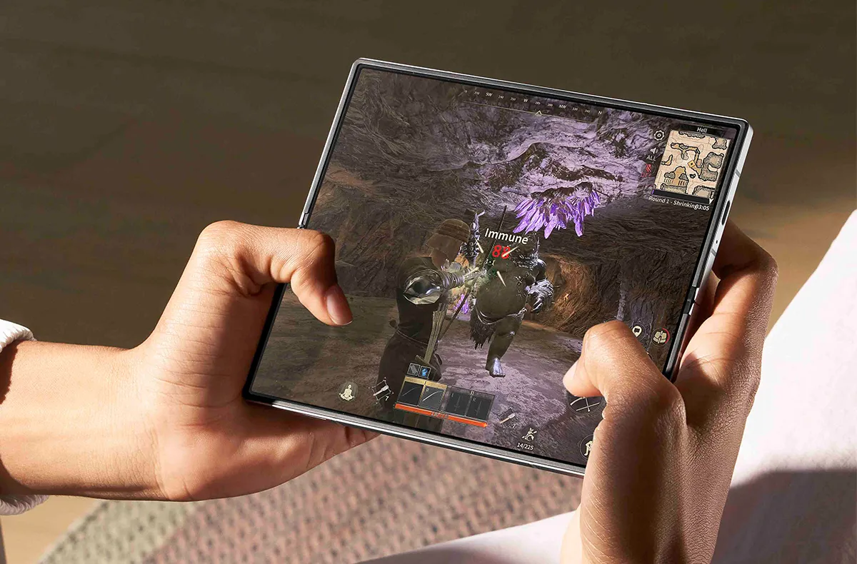 Galaxy Z Fold 6 má ohebný displej