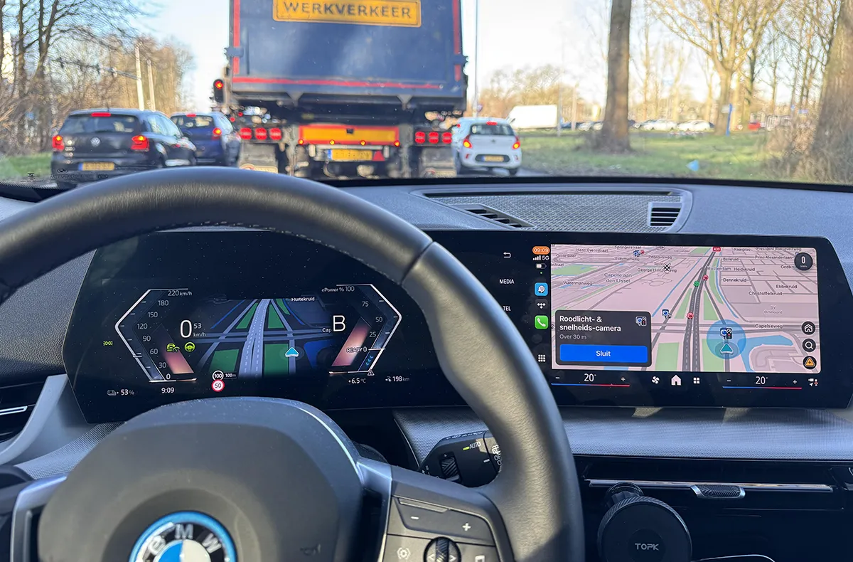 Waze v BMW